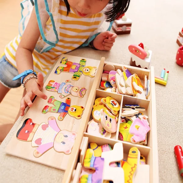 Stimulez la créativité et la motricité fine des enfants avec cette boîte puzzle en bois Montessori. Adaptée aux enfants dès 3 ans, elle permet de changer les vêtements des personnages tout en s'amusant. Fabriquée en bois durable et certifiée CE, c'est le cadeau idéal pour allier apprentissage et plaisir.