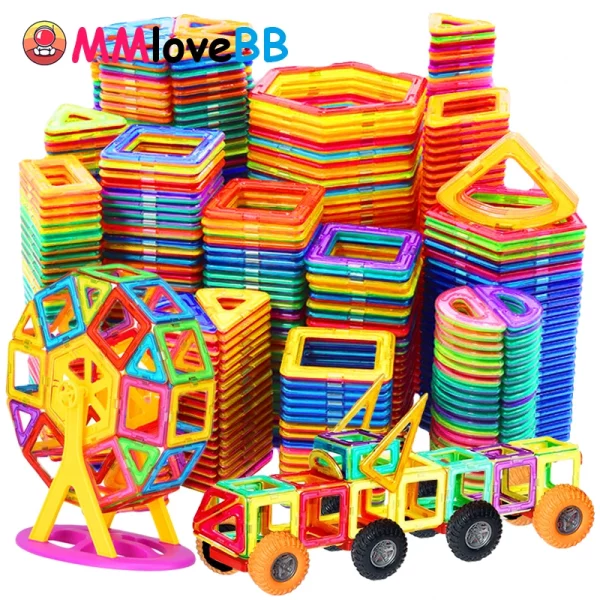 Blocs de construction magnétiques pour enfants, jeu éducatif stimulant la créativité et la motricité. Disponibles en différentes quantités, parfaits dès 4 ans.
