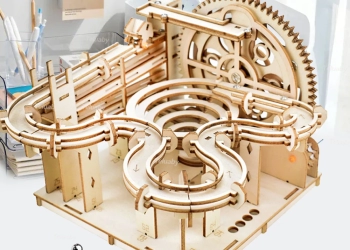 Circuit mécanique 3D en bois